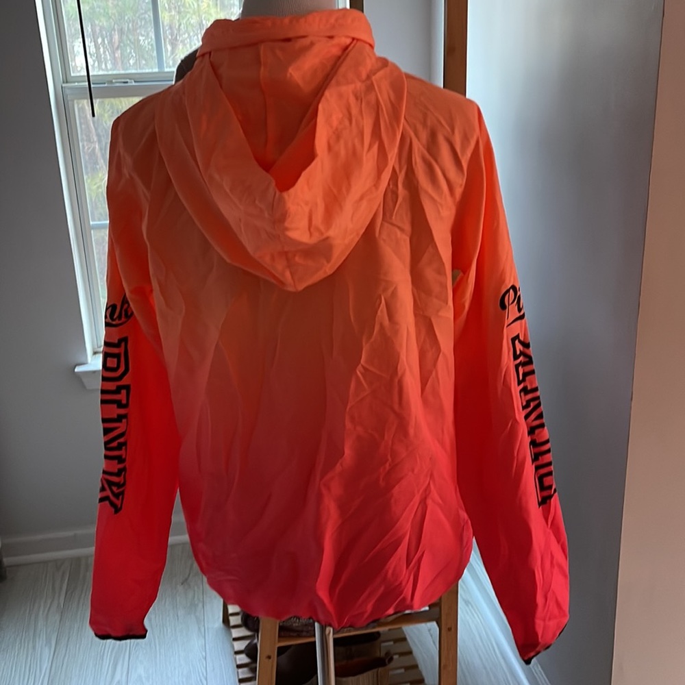 Pink jacket - Picture 3 of 6